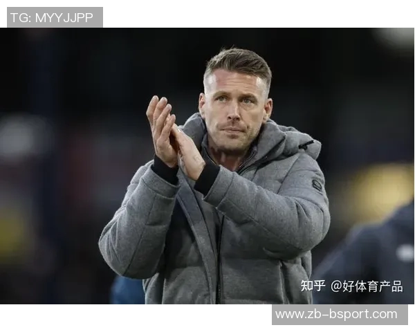 英超狼队迎战水晶宫，新帅爱德华兹首秀：新篇章开启，复兴之路在脚下